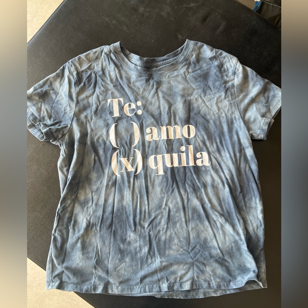 Graphic tee